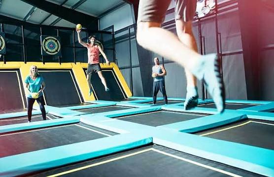 How to Select a Trusted Trampoline Park Manufacturer for Your Business